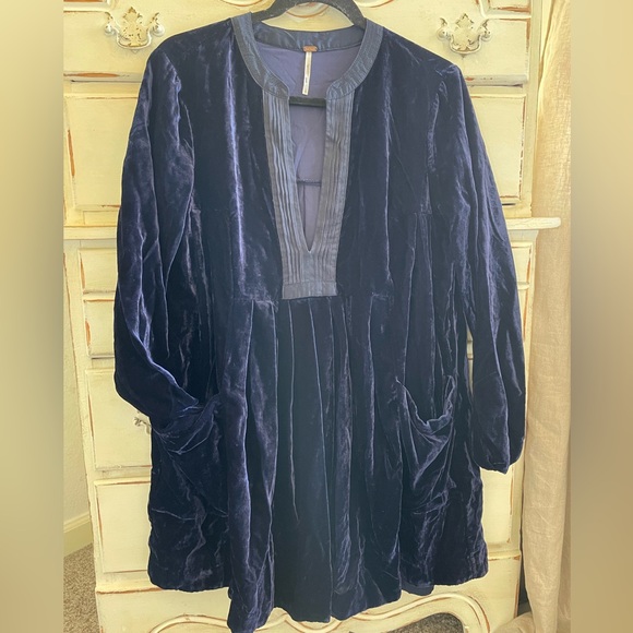 Free People Choose Me ✨ Mini Dress Tunic Size S ✨Navy Velvet ✨ - Picture 4 of 5